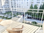 Grünruhelage nahe Arenbergpark! Teilmöblierte 2-Zimmer-Wohnung mit Loggia in Stockwerkslage - Bild
