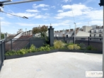 Grünruhelage nahe Belvedere! Luxuriöse 3-Zimmer-Erstbezug-Dachterrassen-Wohnung mit Outdoor-Pool in historischem Gebäude - Titelbild