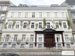 Grünruhelage nahe Belvedere! Luxuriöse 3-Zimmer-Erstbezug-Dachterrassen-Wohnung mit Outdoor-Pool in historischem Gebäude - Bild