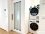 Grünruhelage nahe Belvedere! Luxuriöse 3-Zimmer-Erstbezug-Dachterrassen-Wohnung mit Outdoor-Pool in historischem Gebäude - Bild