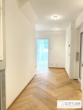 Grünruhelage nahe Belvedere! Luxuriöse 3-Zimmer-Erstbezug-Dachterrassen-Wohnung mit Outdoor-Pool in historischem Gebäude - Bild