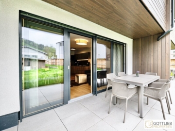 Bestlage Pinzgau mit ca. 6% Rendite! 3-Zimmer-Maisonette mit Terrasse, Balkon sowie beheiztem Aussenpool, 5700 Zell am See, Etagenwohnung