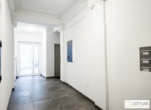 Erstbezug in U-Bahn-Nähe! Lichtdurchflutetes 4-Zimmer-Penthouse mit zwei Balkonen und Dachterrasse mit Panoramablick - Bild