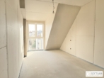 Erstbezug in U-Bahn-Nähe! Lichtdurchflutetes 4-Zimmer-Penthouse mit zwei Balkonen und Dachterrasse mit Panoramablick - Bild