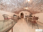 Bild - Stadtgrenze von Wien! Elegantes Einfamilienhaus mit uneinsehbarem Garten, restauriertem Weinkeller und Doppelgarage