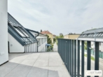Bestlage Strebersdorf! Sonnige 2-Zimmer-Dachgeschoss-Wohnung mit Terrasse in Grünlage - Titelbild