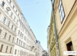 Bestlage beim Hamerlingplatz! Lichtdurchflutete 3-Zimmer-Altbau-Wohnung in saniertem Vorstadthaus inklusive zwei Garagenplätze - Bild
