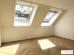 Grünruhelage nahe Belvedere! Luxuriöse 3-Zimmer-Erstbezug-Dachgeschoss-Wohnung mit zwei Balkonen in historischem Gebäude - Bild