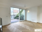 Grünruhelage nahe Belvedere! Luxuriöse 3-Zimmer-Erstbezug-Dachgeschoss-Wohnung mit zwei Balkonen in historischem Gebäude - Bild