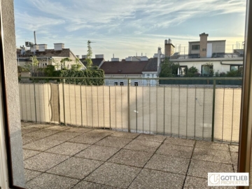 Unbefristet bei Ottakringer Straße! Charmante Studio-Dachgeschoss-Wohnung mit ca. 19 m2 westseitiger Terrasse, 1170 Wien, Terrassenwohnung