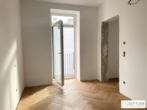 Erstbezug in U-Bahn-Nähe! Liebevoll generalsanierte 3-Zimmer-Wohnung mit Loggia und Balkon in Gründerzeithaus - Bild