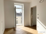 Erstbezug in U-Bahn-Nähe! Liebevoll generalsanierte 3-Zimmer-Wohnung mit Loggia und Balkon in Gründerzeithaus - Bild